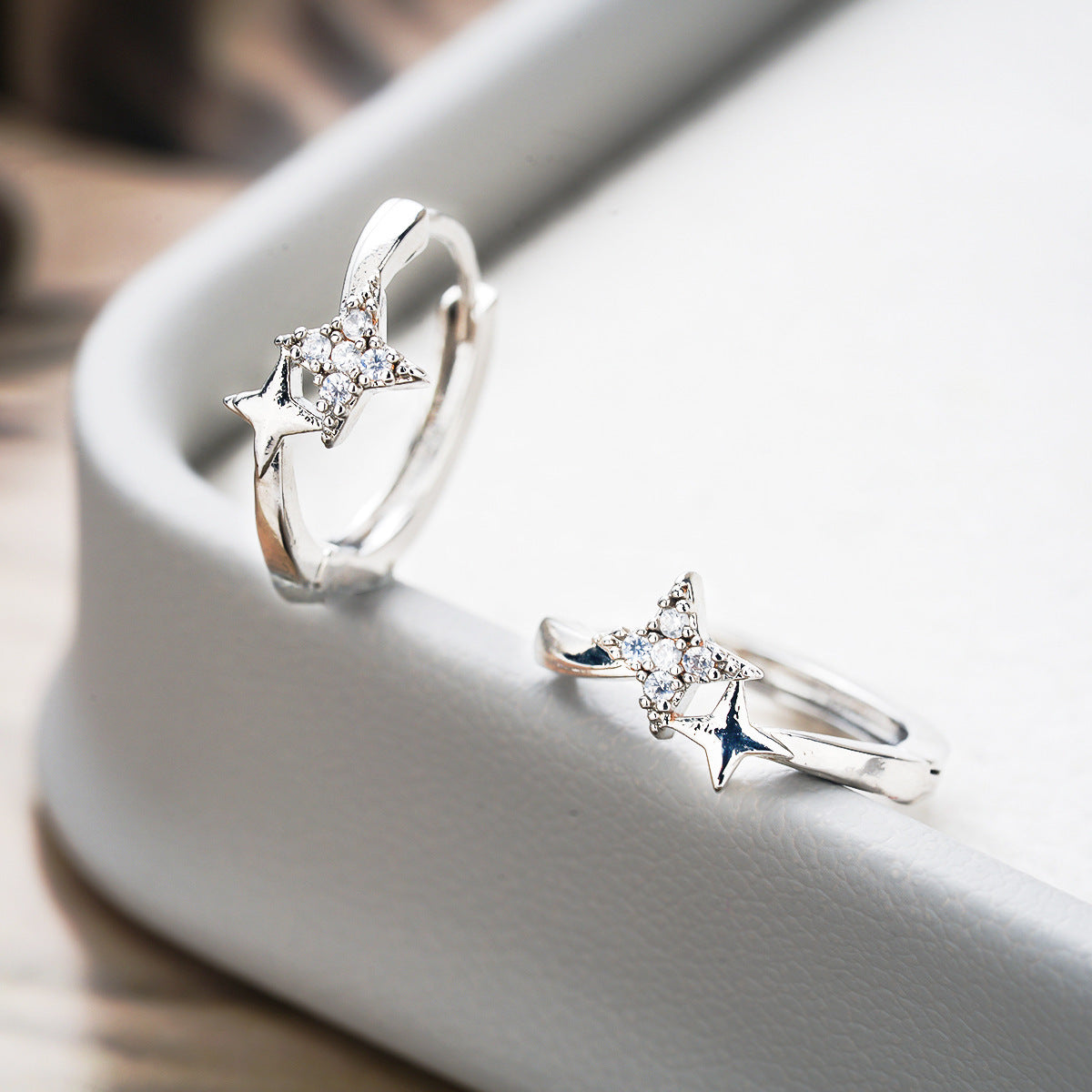 Temperament Ear Clip Light Luxury High Sense Simple Earrings