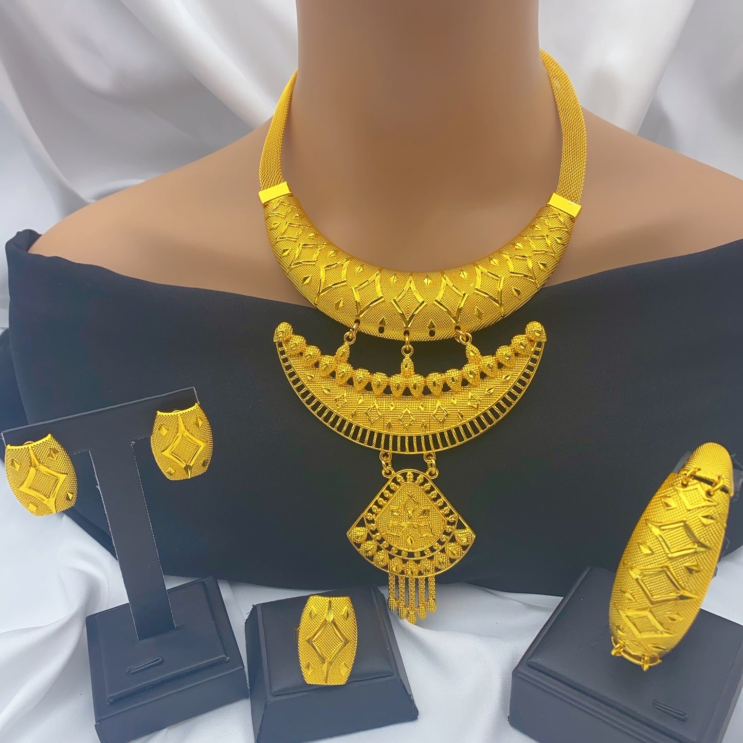Innovative New Women's Gold-plated Bridal Indian Rings