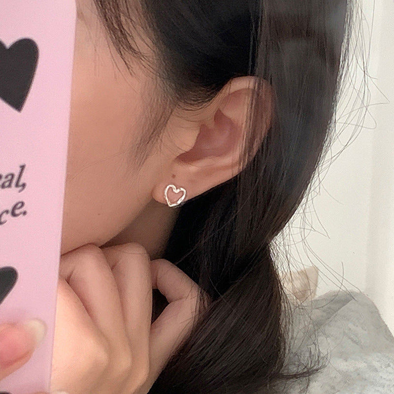 Women's Hollow Pleated Love Heart Design Sense Earrings