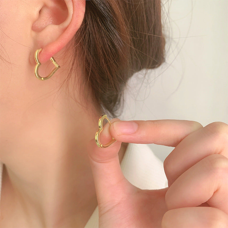 Women's Personality Love Heart Ear Clip Style Temperament Heart-shaped Retro Earrings