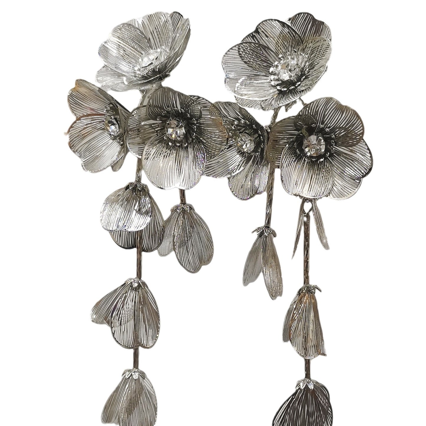 Classic Metal Exaggerated Leaves Flower Tassel Earrings