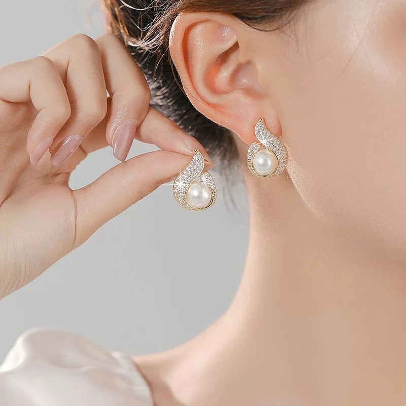 Women's Pearl Micro Inlaid Shell Pearls Water-drop Eardrops Graceful Rings