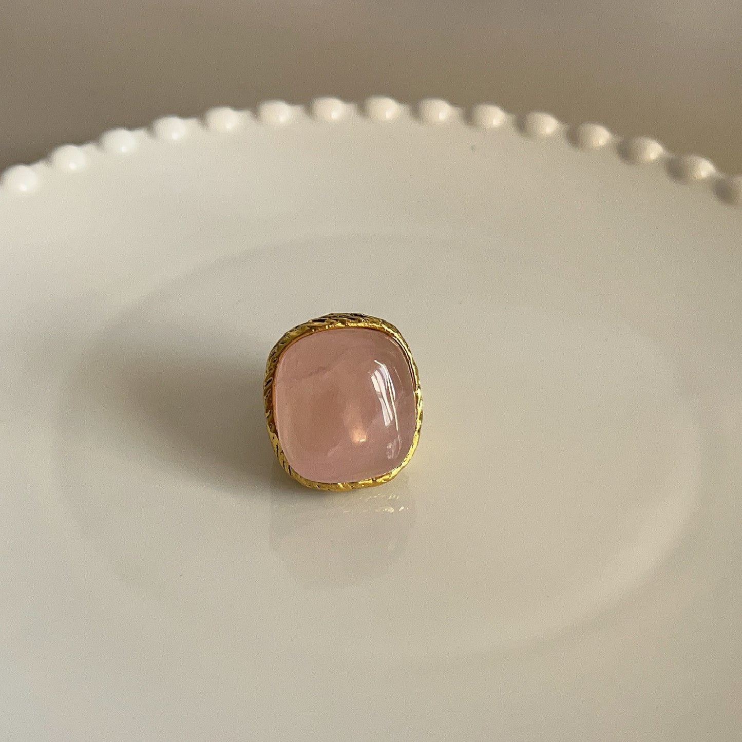 Women's Design Pink Crystal Fashionable Retro Metal Exaggerated Rings