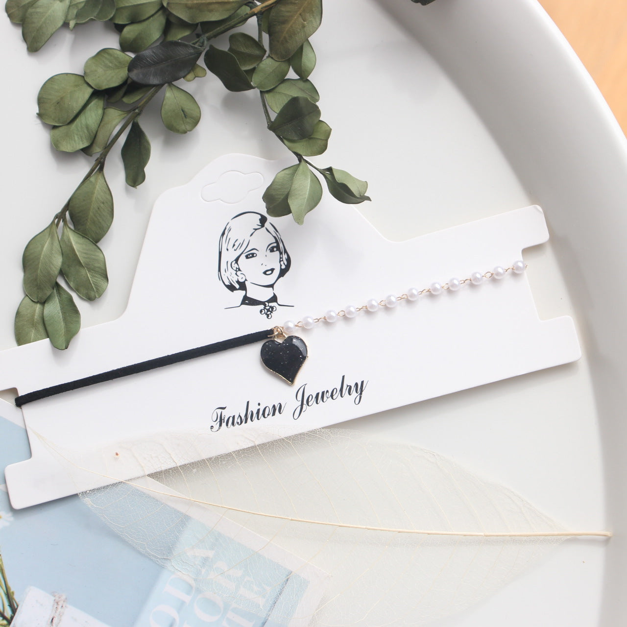 Heart-shaped Lace Style Bow Neckband Clavicle Collar