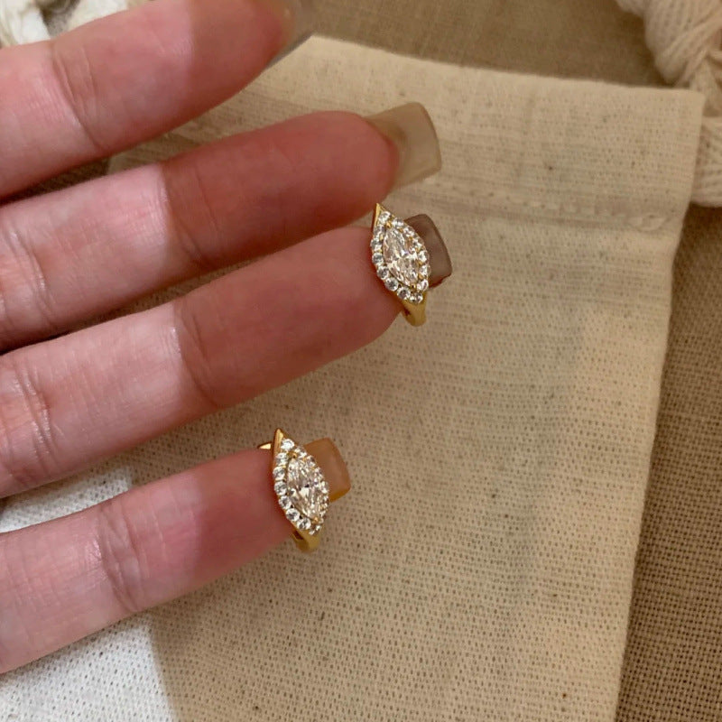 Women's Little Golden Beans Zircon Light Luxury Fashion Trendy Horse Eye Stud Earrings