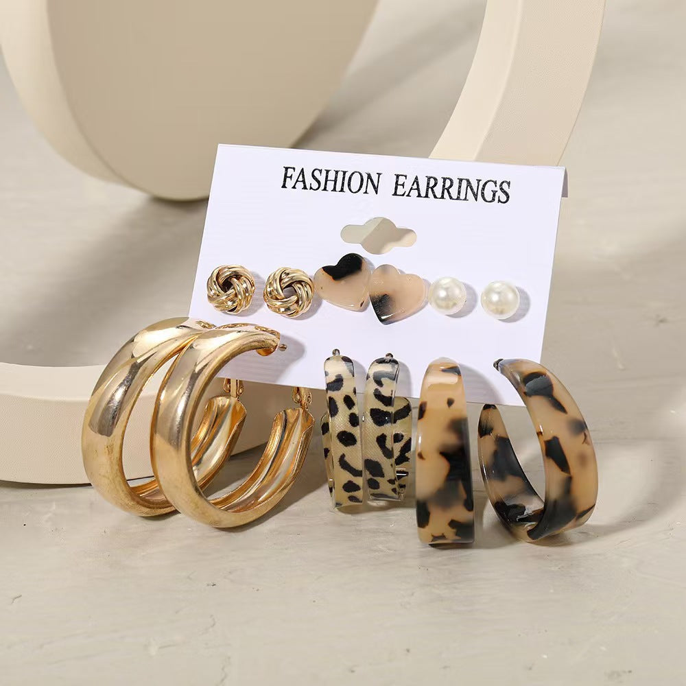 Women's Fresh Summer Versatile Acrylic Round Pairs Plastic Earrings
