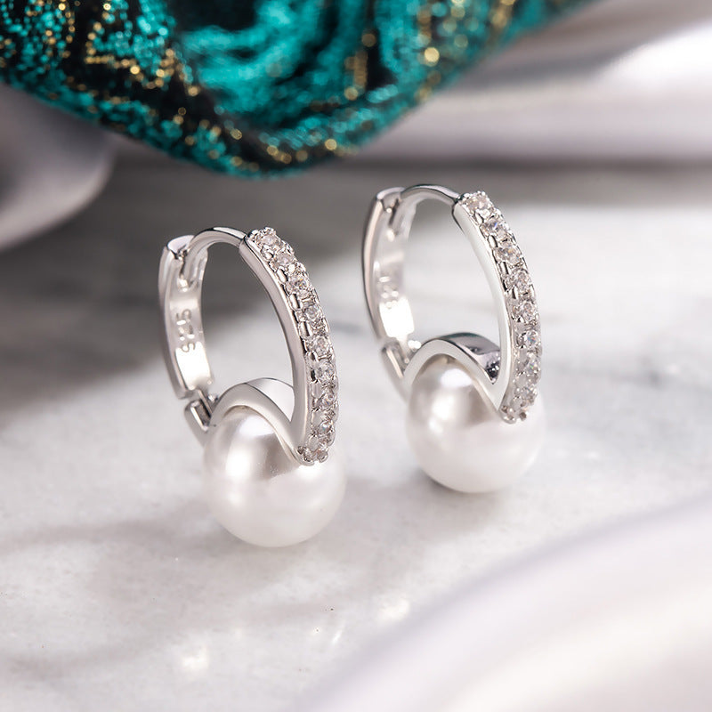Fashion Simple Rhinestone Pearl Classic Style Temperament Earrings