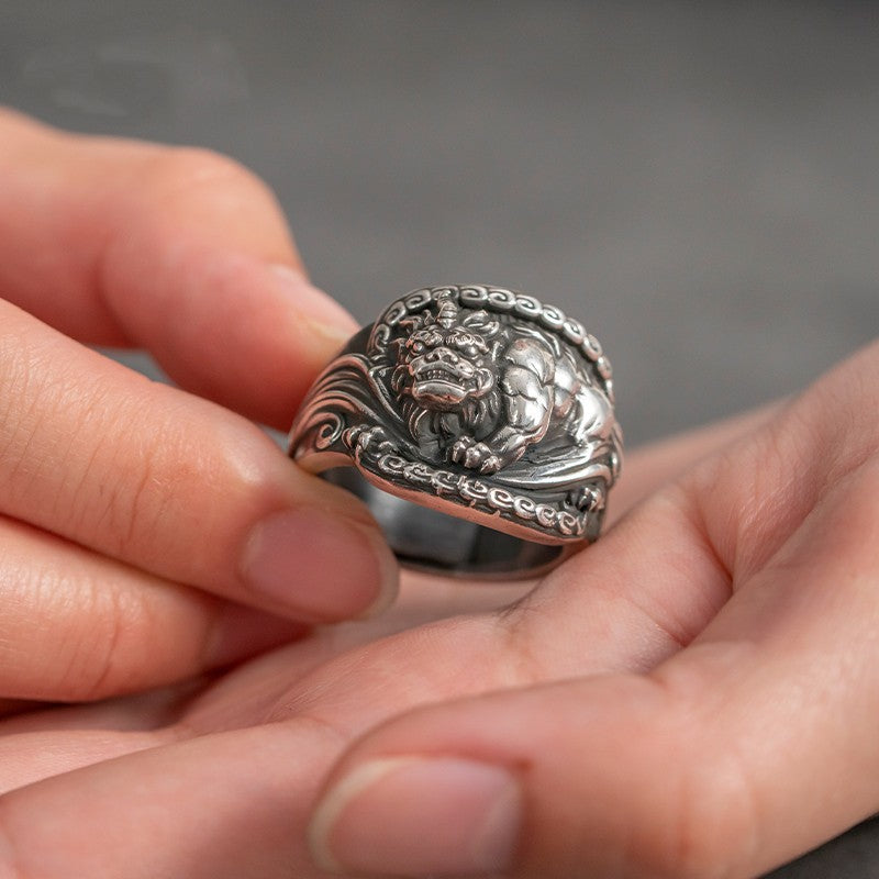 Men's Retro Distressed Trendy Versatile Opening Niche Personality Domineering Street Forefinger Ring