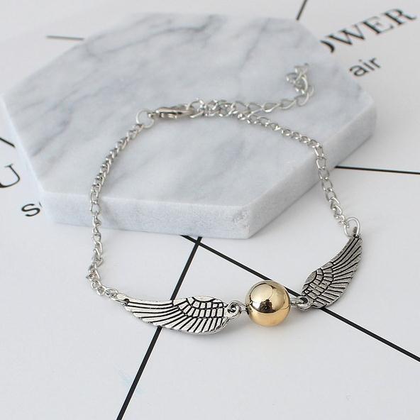 Elegant Peripheral Harry Potter Golden Snitch Necklaces