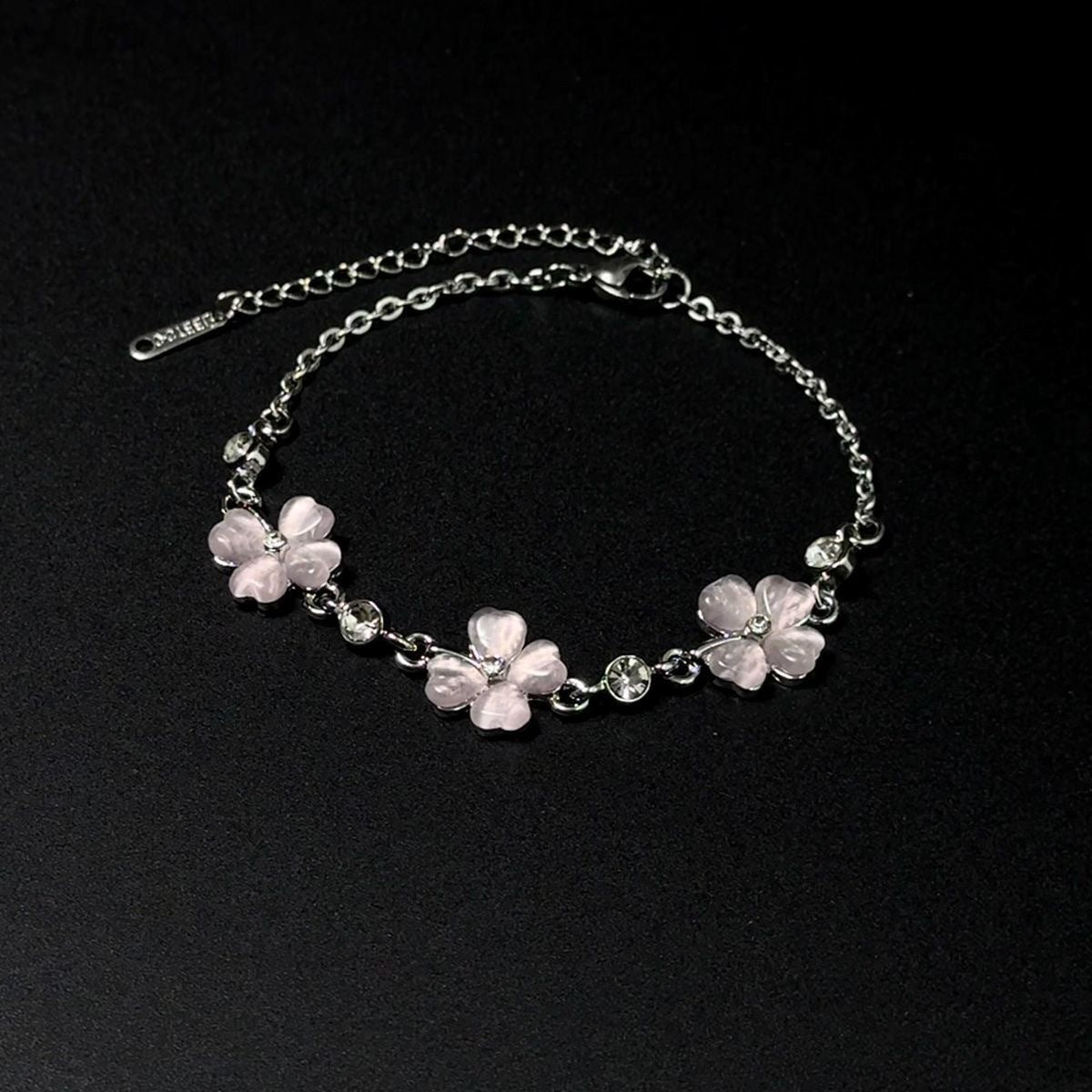 Lucky Four-leaf Clover High-grade Flower Exquisite Bracelet