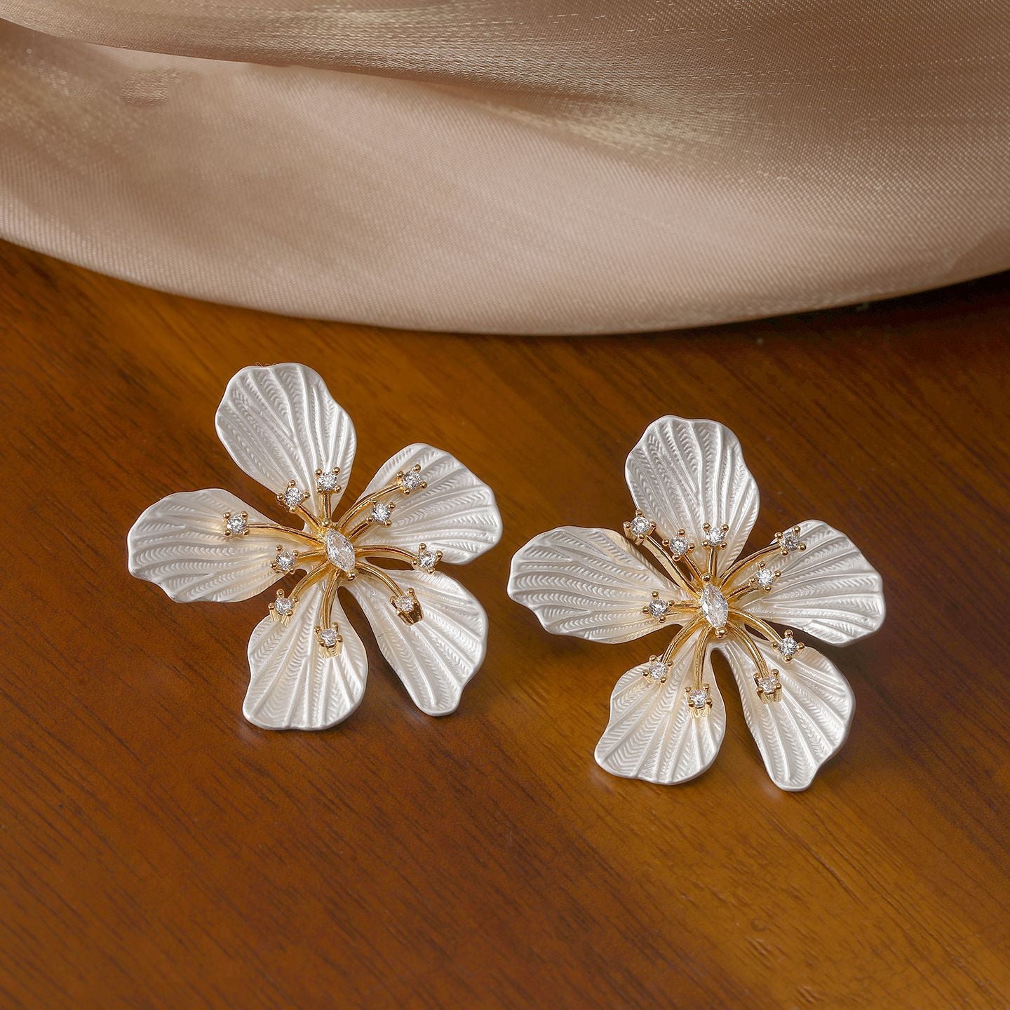 Net Yarn Flowers Tassel Fresh Sweet Earrings