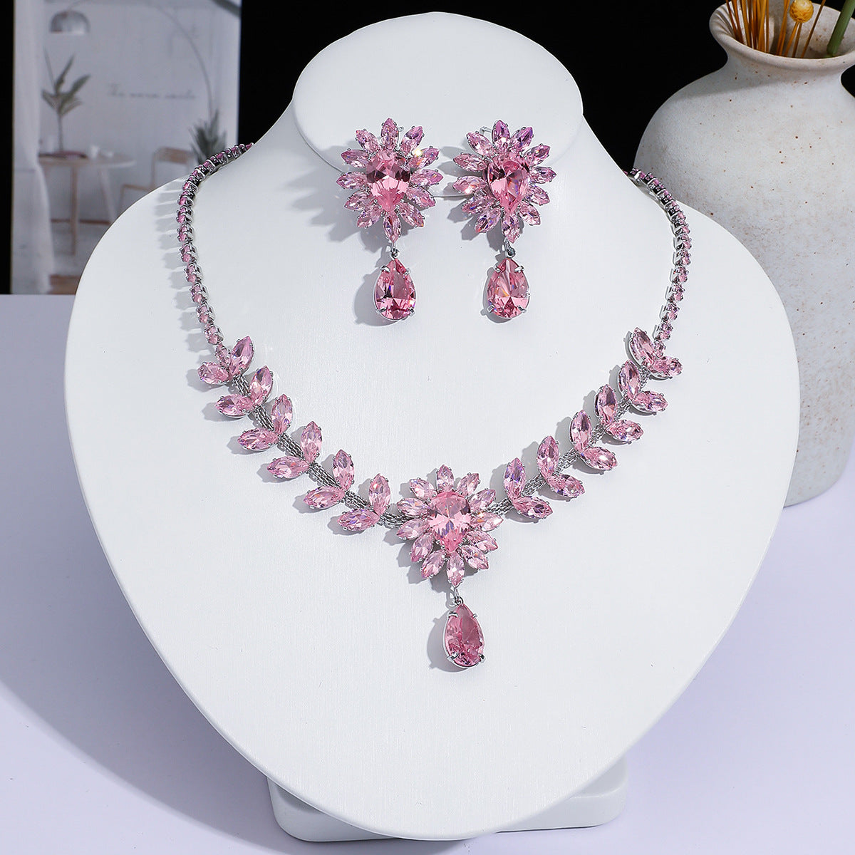 Full Diamond Drop-shaped Temperament The Dinner Party Jewelry Set