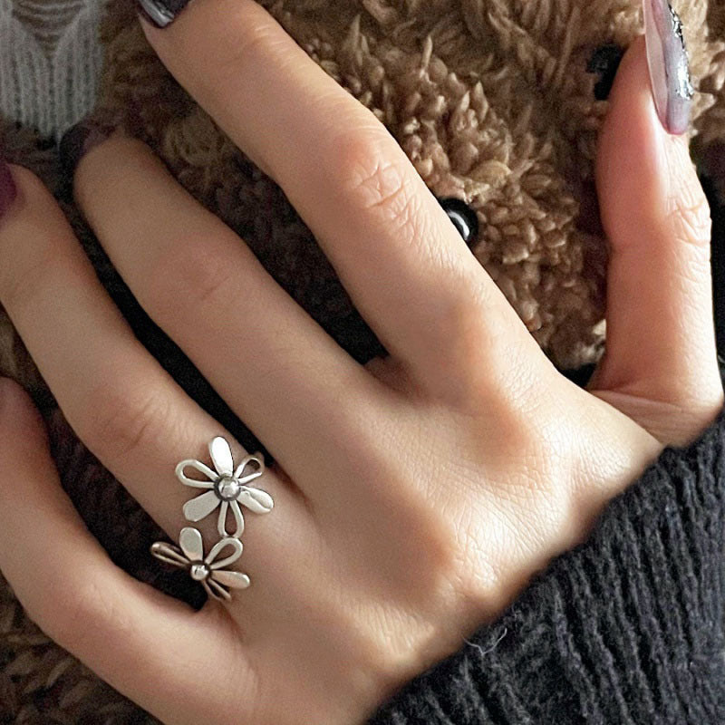 Retro With Opening Hollow Out Bow Personalized Flower Index Finger Ring
