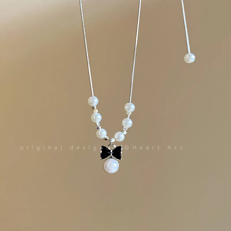 Women's Love French Style Bow Pearl High-grade Light Necklace