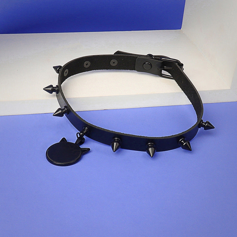 Black Electrophoresis Rivet Pointed Nail Leather Collar