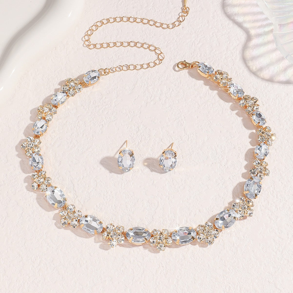 Retro Design Zircon Exquisite Fashion Temperament Necklaces