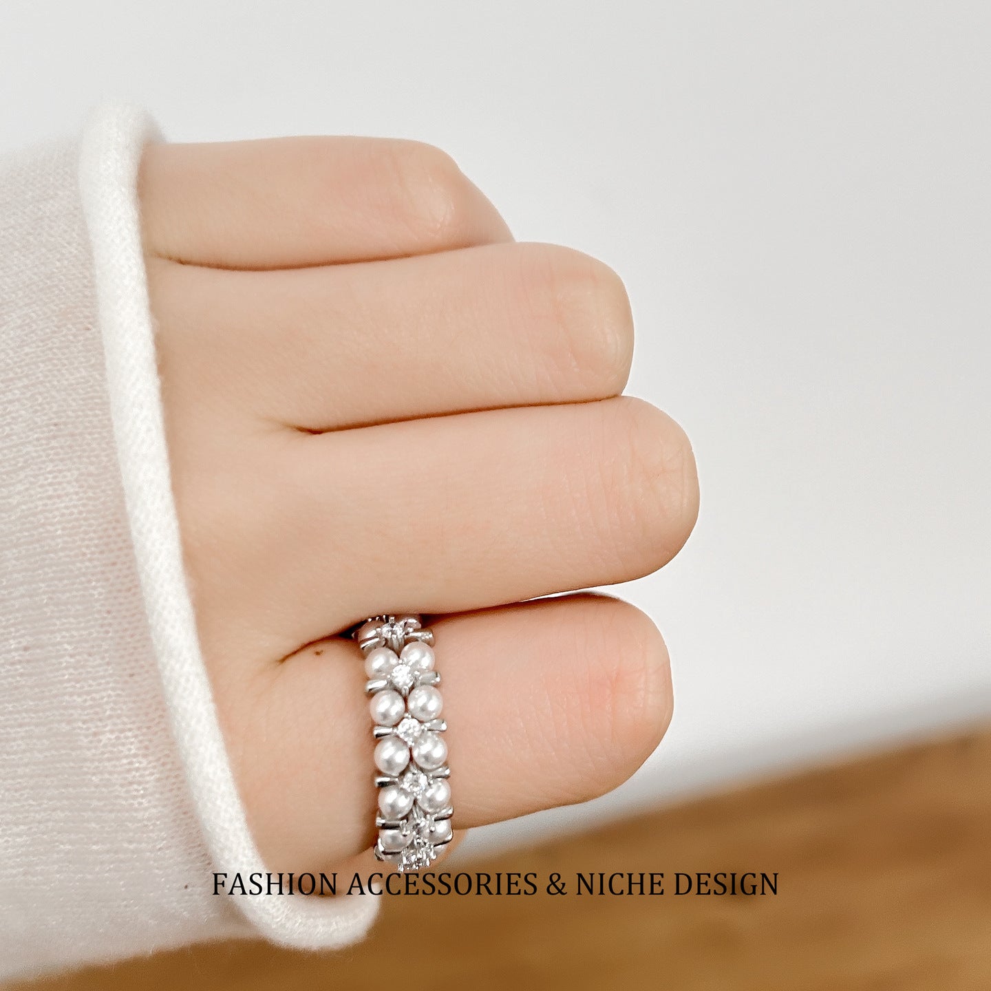 Light Luxury Micro Inlaid Zircon Pearl With Elastic High Sense Rings