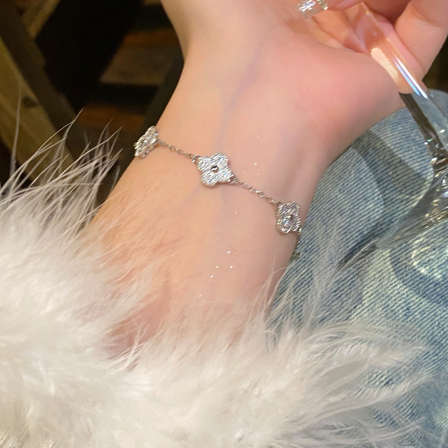 Women's French Style Refined Zircon Flower High-grade Light Luxury Niche Personality Bracelet