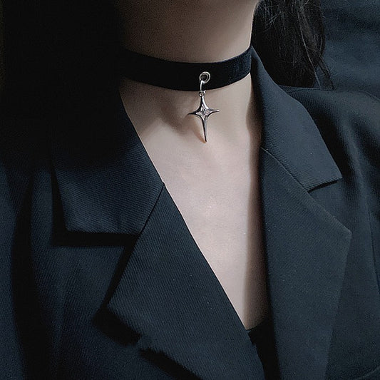Women's Dark Veet With Clavicle Chain Cross Four Stars Short Scar Collar