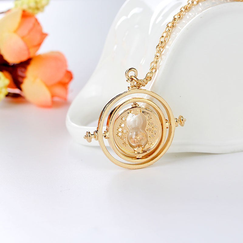 Elegant Peripheral Harry Potter Golden Snitch Necklaces