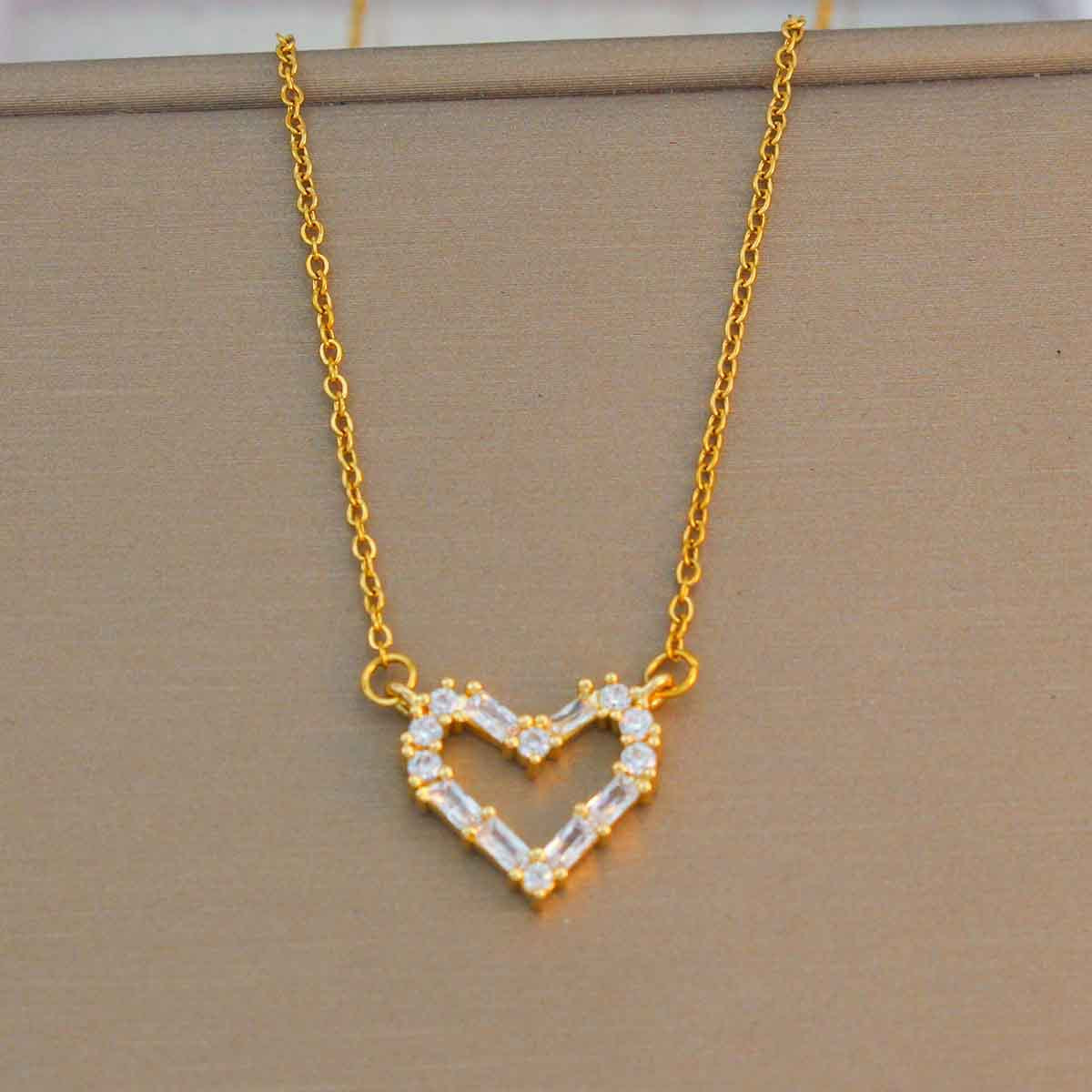 Women's Cute Graceful Titanium Steel Versatile High-grade Necklaces