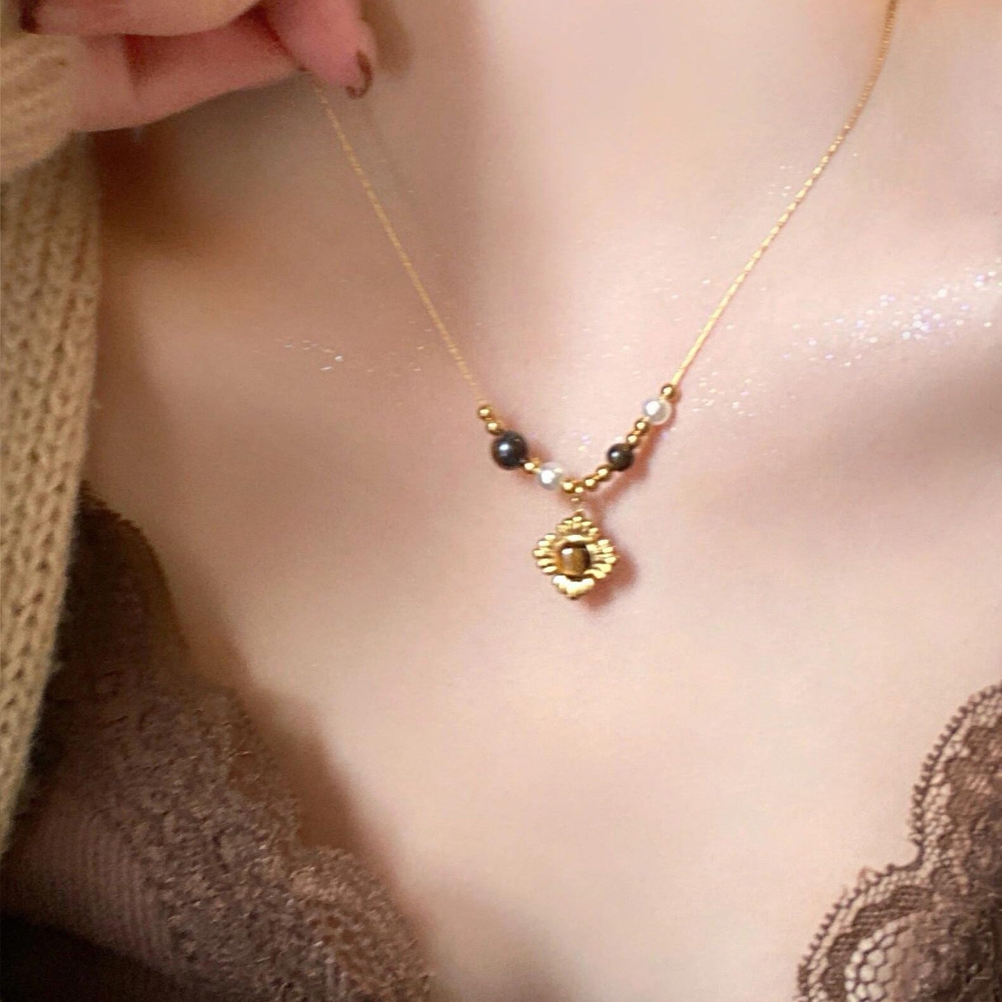 Women's Wind Clavicle Chain Design Love High-grade Necklace