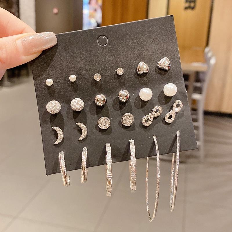 Women's Bone Niche Clips Light Luxury Elegant Stud Earrings