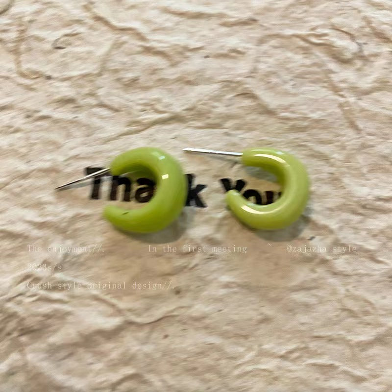 Women's Candy Color Dopamine Letter Shaped For Simple Light Luxury Minority Stud Earrings