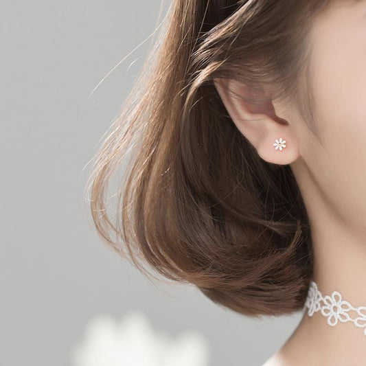 Sier Fresh Mori Small White Flower Cute Earrings