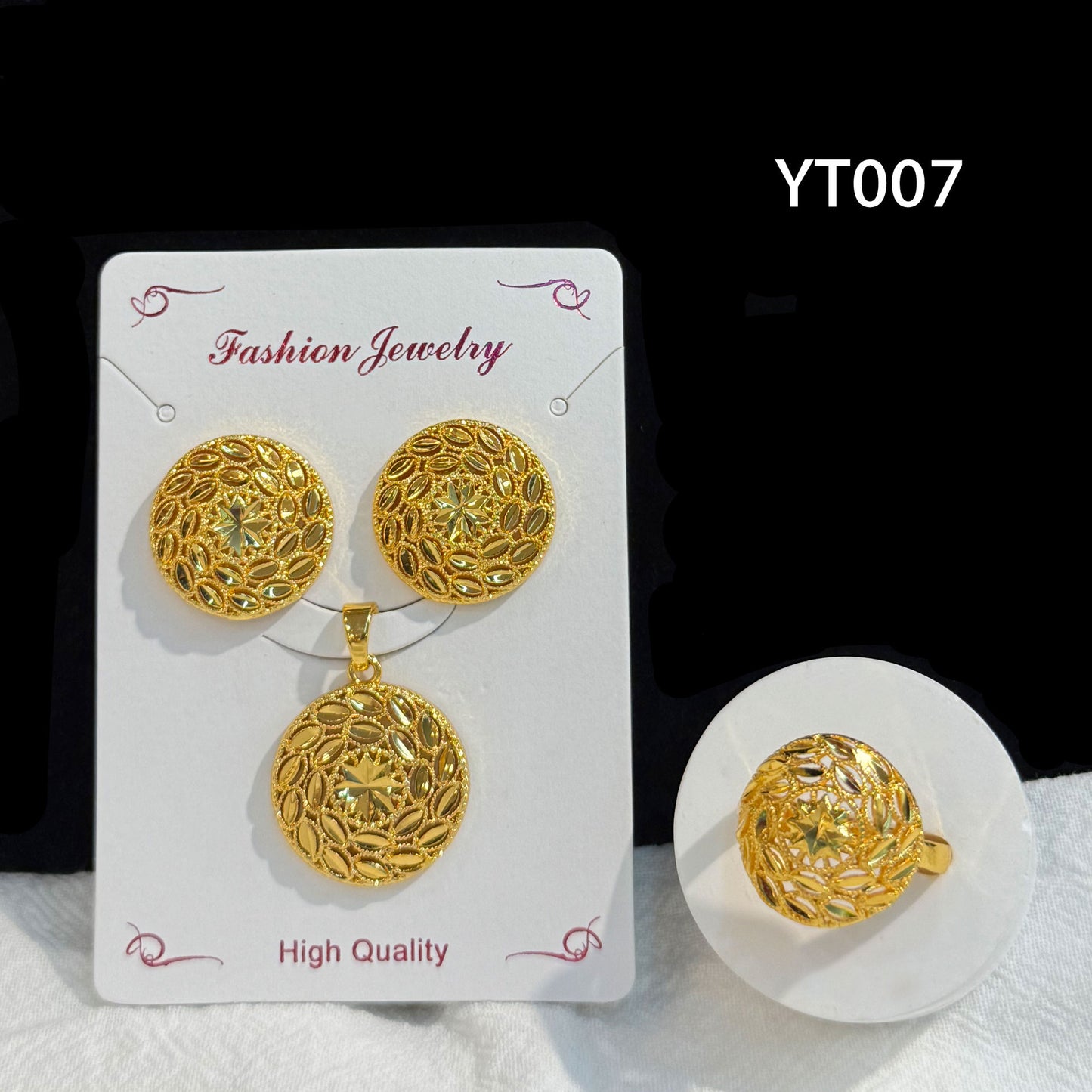 Gilding Hollow Pattern Niche Design Disc Pendants