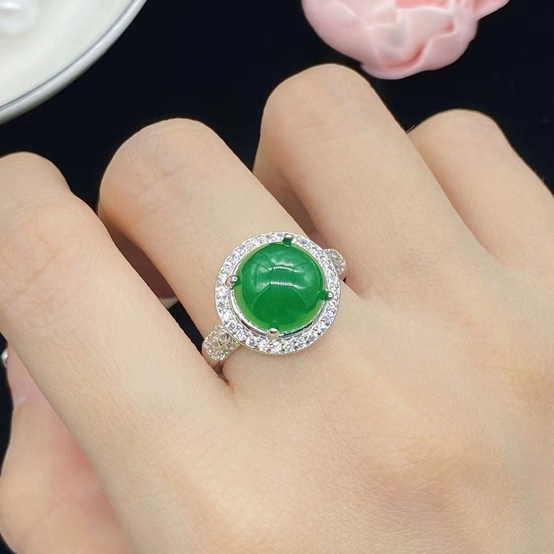 Natural Icy Positive Green Emerald Egg Surface Four Claws Inlaid Ring