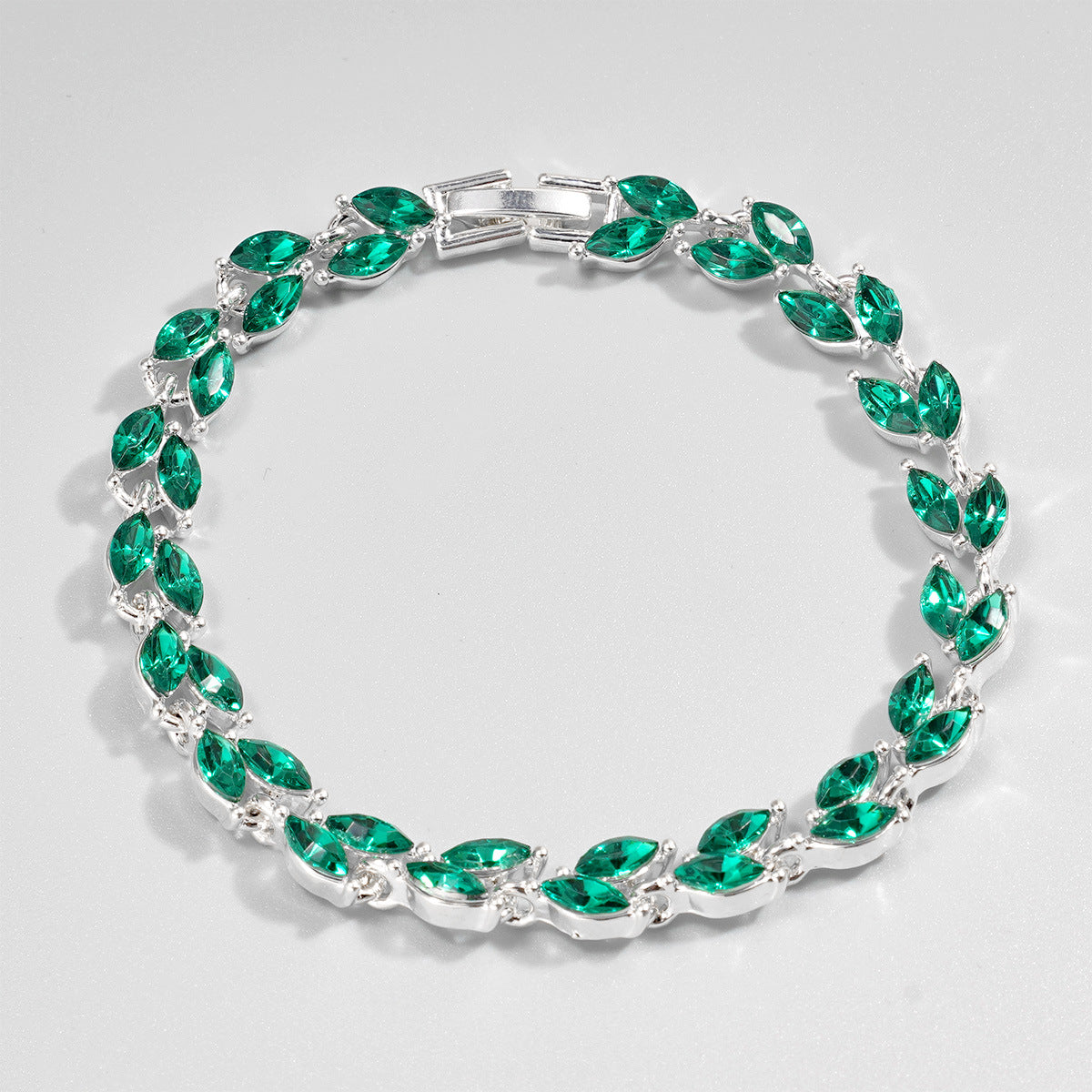 Green Zircon Female Small Willow Leaf Crowd Bracelet