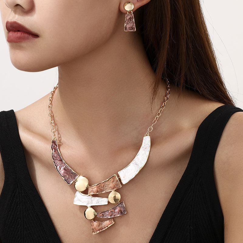Retro Contrast Color Hollow Geometric Lines Suit Painting Texture Metal Earrings