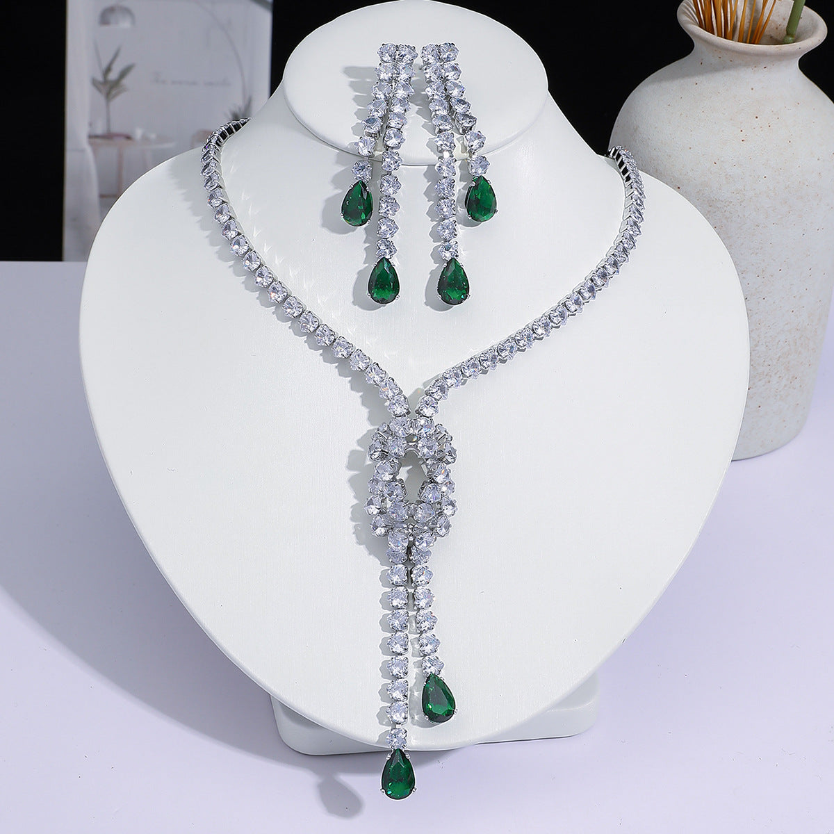 Full Diamond Drop-shaped Temperament The Dinner Party Jewelry Set