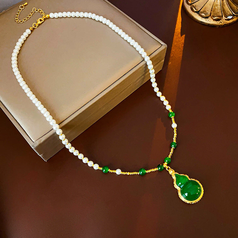 Emerald Geometric Glaze Beaded Chinese Simple High-grade Clavicle Necklaces