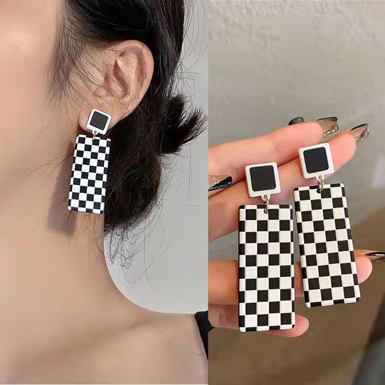 Women's Checkered Niche Personality Long Geometric Sier Earrings