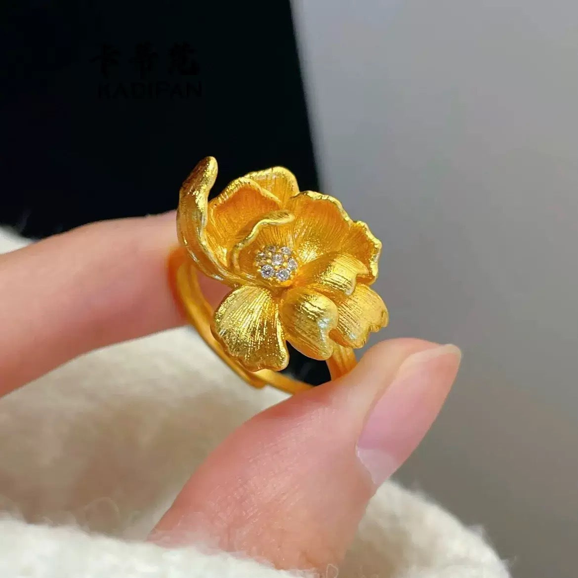 Butterfly Flower Ancient Style Waist Wrapped With Thousands Of Solid Ring