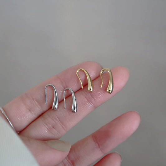 Women's Sier Water Drops Petite Retro Fashion Personalized Beautiful Ear Stud Earrings