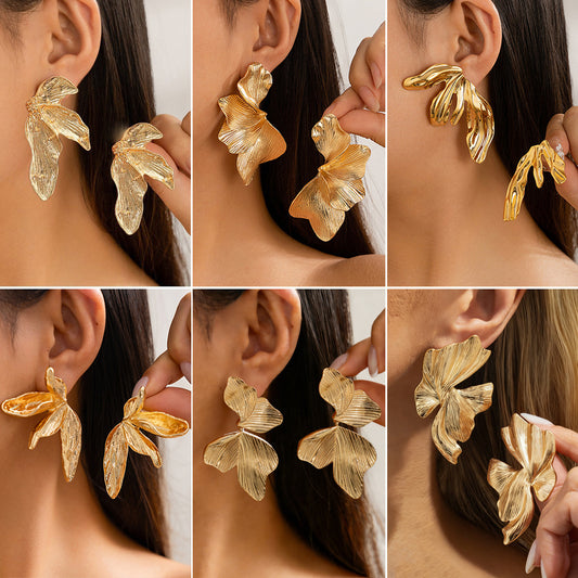 Women's Retro Aloofness Style Fashion Design Metal Rings