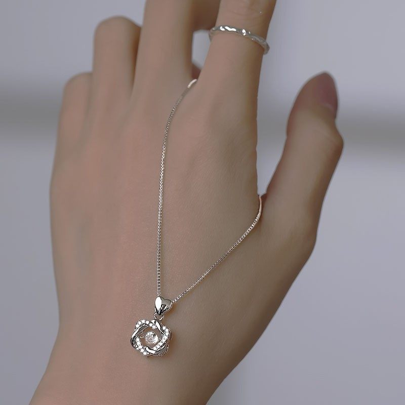 Women's Heart Affordable Luxury Fashion Smart Clavicle Chain Design High-grade Necklace