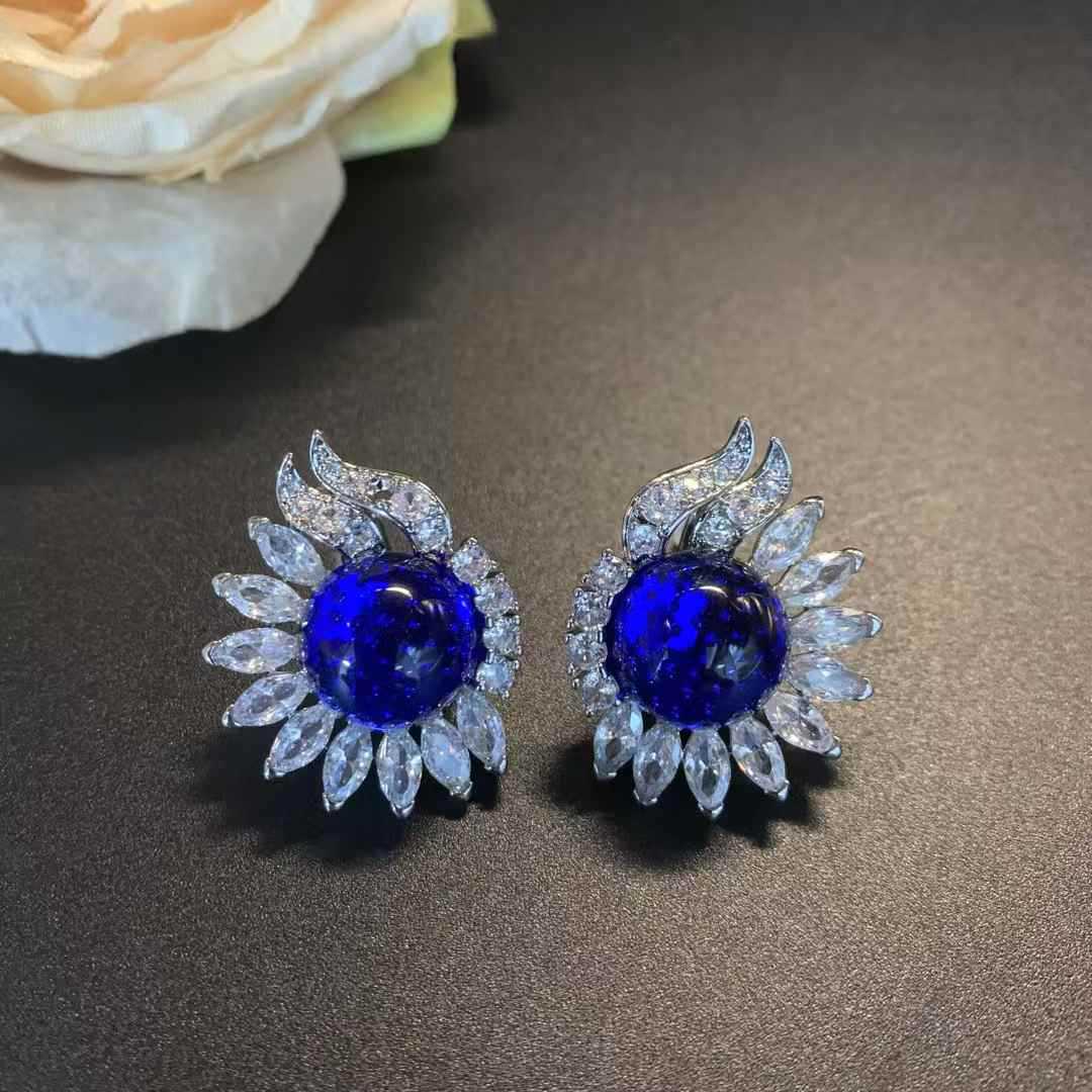 Fashion Temperament Ear Collection Artistic Retro Jewelry Set