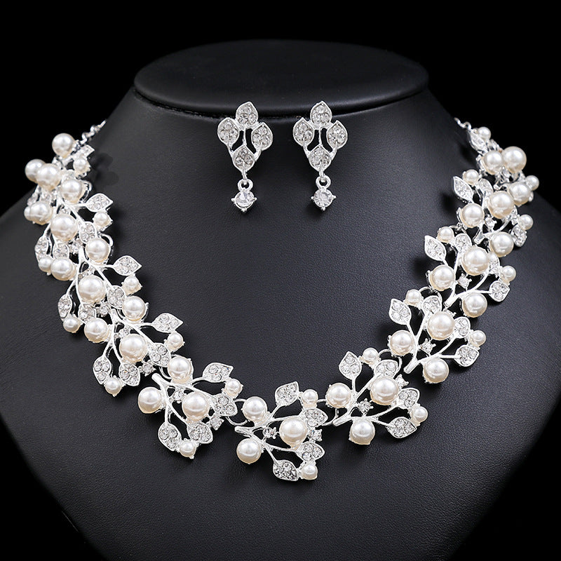 Women's Style Personality Pearl Suite Fashion Temperament Alloy Electroplated Bride Jewelry Set