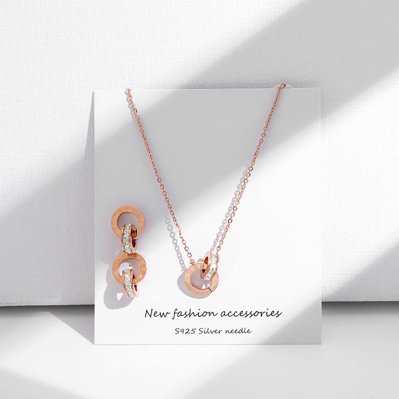 Women's Fashionable High-grade Titanium Steel French Clavicle Chain Simple Necklaces