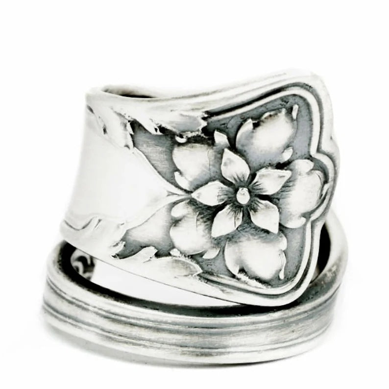 Women's Fashion Goth Flower Blooming Flowers Engagement Rings