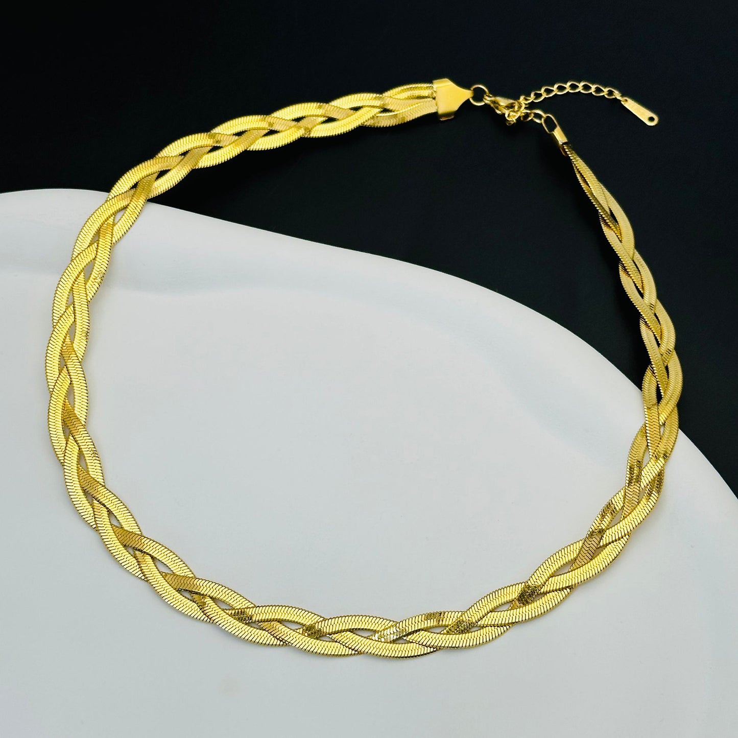 Women's Personality Minimalist Elegant High-grade Gold Cross Necklaces