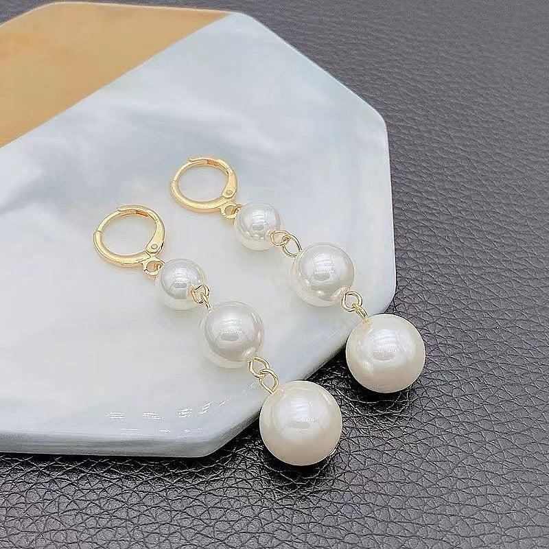 Red Ball Festive Female Temperament Long Tassel Earrings