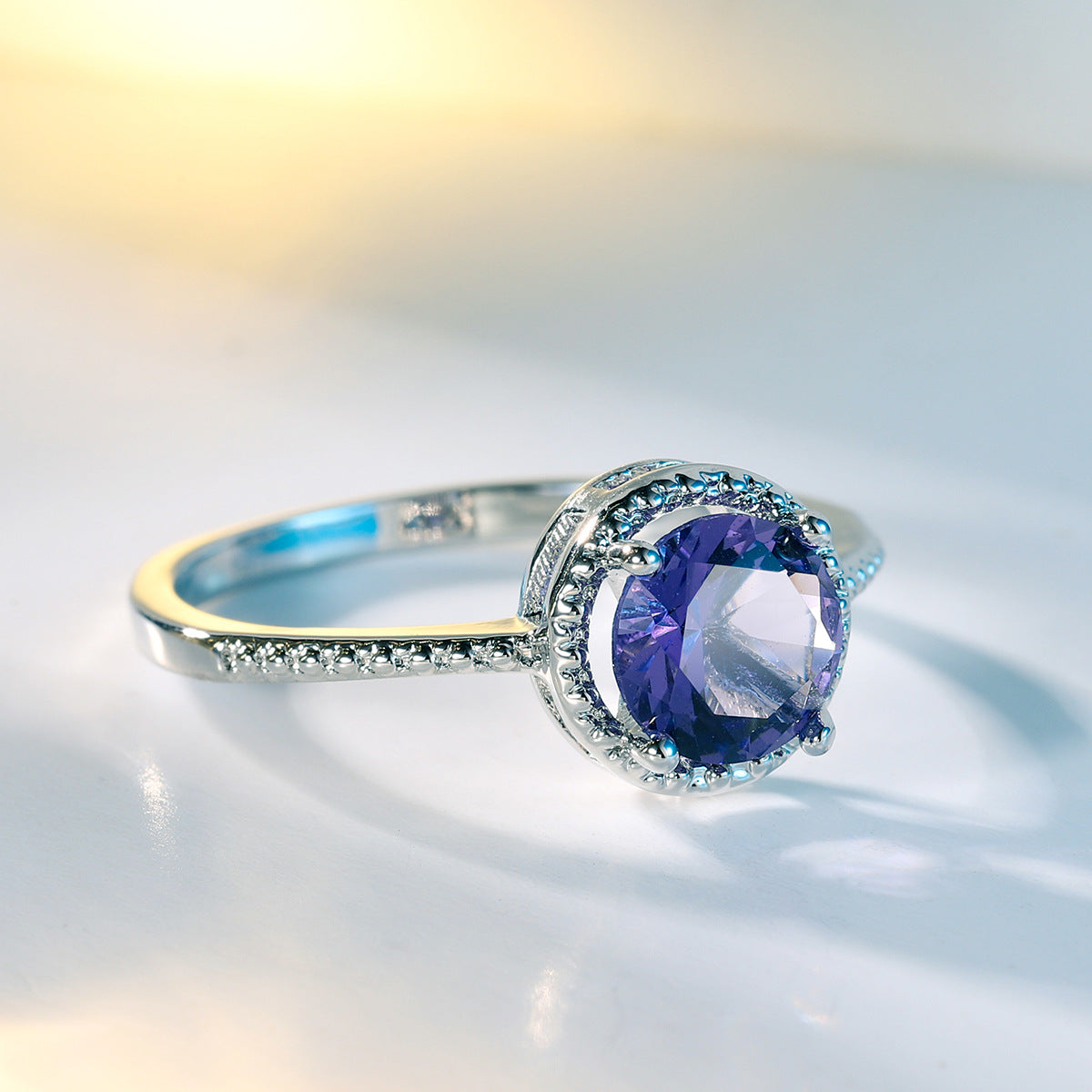 Purple Zircon Fashion Exquisite Small Inlaid Diamond Ring
