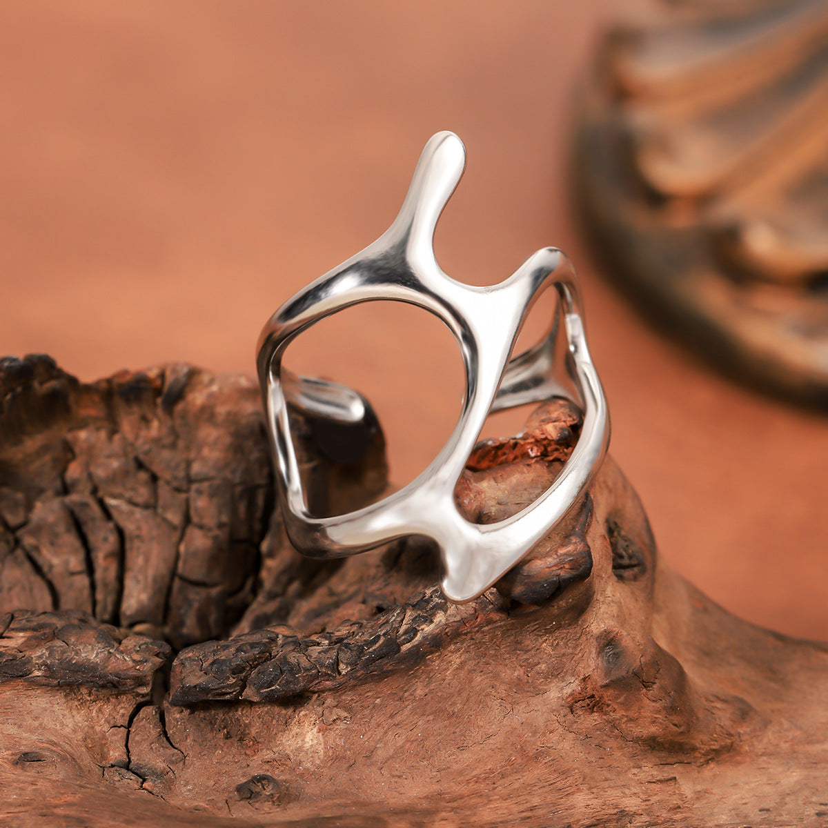 Niche Fashion Design Geometric Arc Knuckle Exaggerated Rings