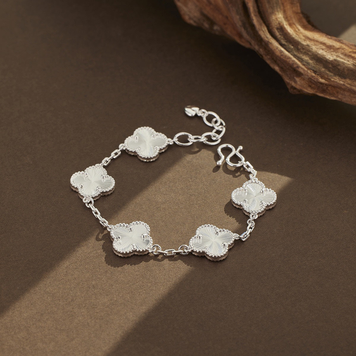 Hair Clover Light Luxury Flowers Exquisite Gold Bracelet