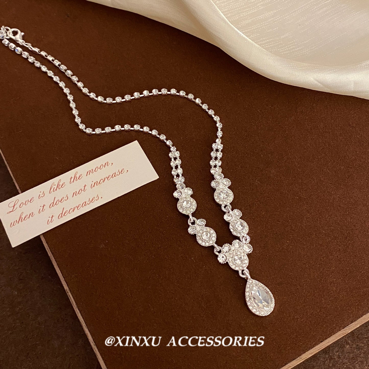 Retro Mori Style Flower Niche Temperament Entry Lux Exquisite Sweet Necklaces